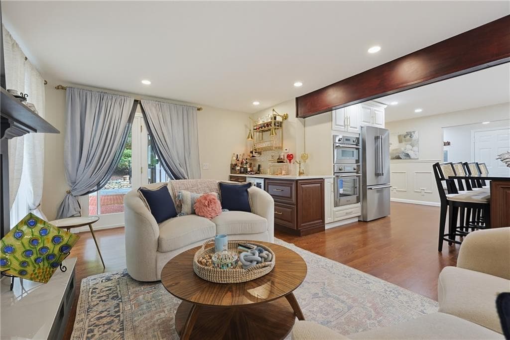 Single Family Residence at 34 Georgiana Drive, Cumberland, photo 14 of 42
