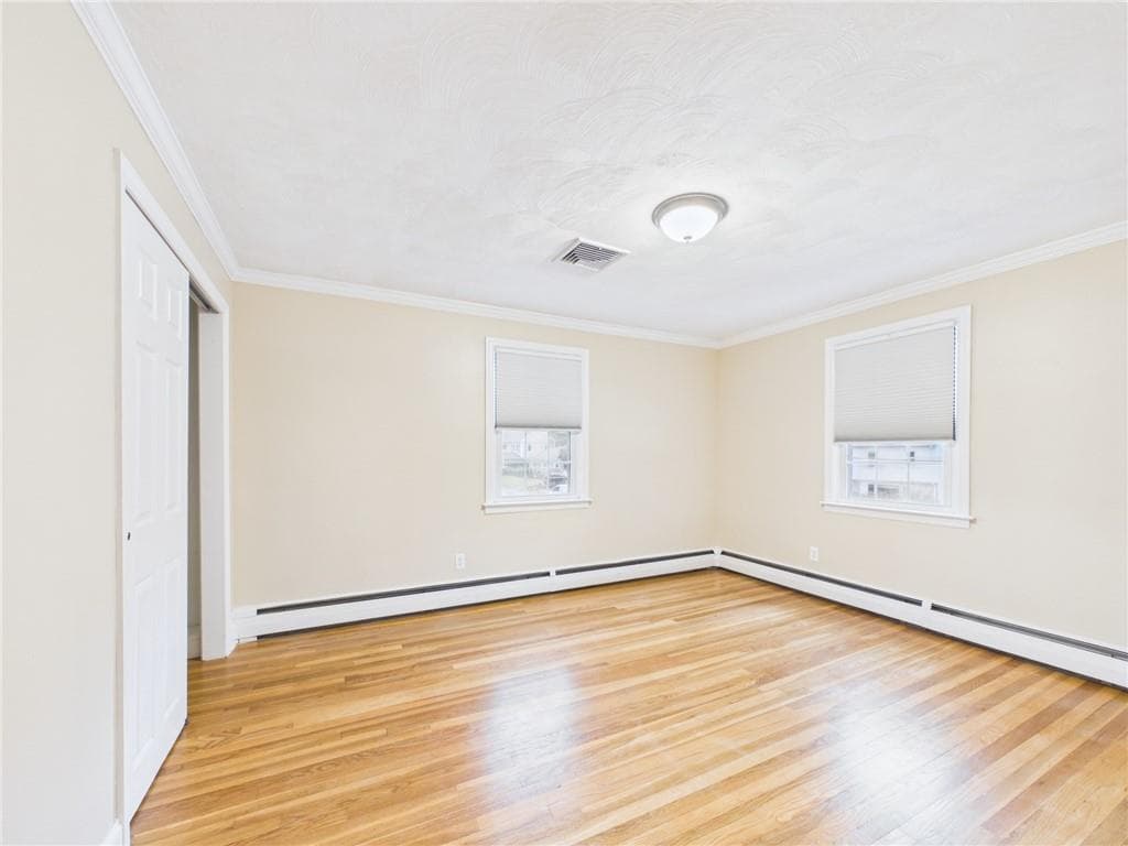 Single Family Residence at 83 Sandro Drive, Warwick, photo 26 of 33