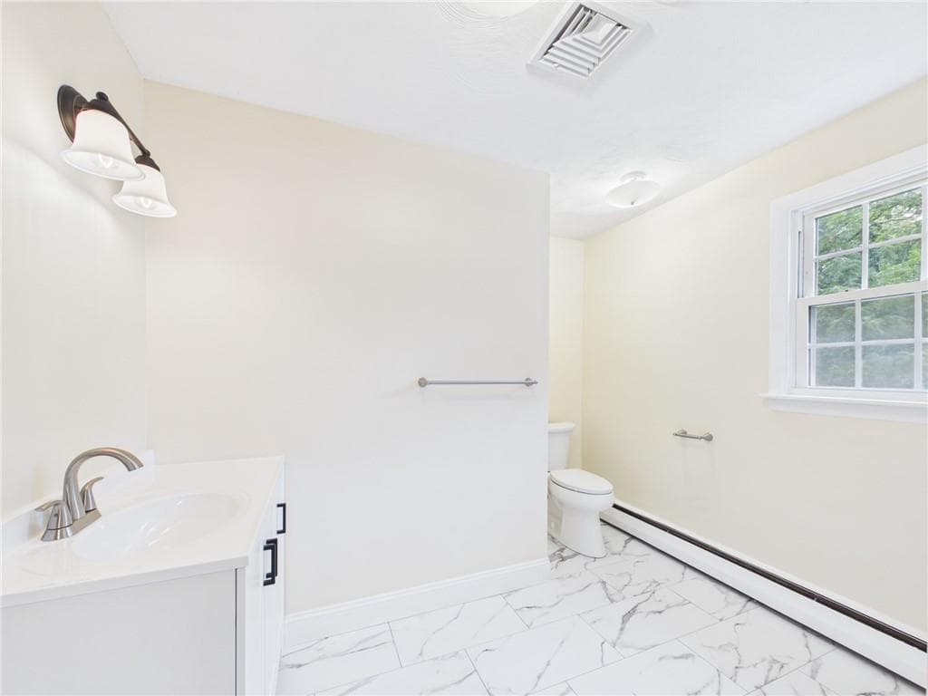 Single Family Residence at 83 Sandro Drive, Warwick, photo 22 of 33
