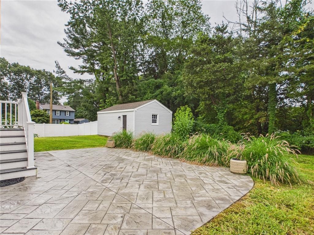Single Family Residence at 83 Sandro Drive, Warwick, photo 30 of 33