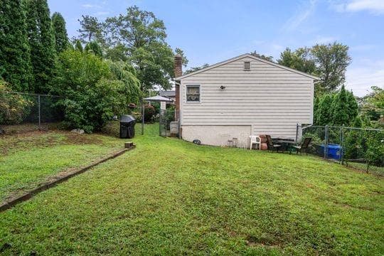 Single Family Residence at 20 Dewey Avenue, North Providence, photo 18 of 27