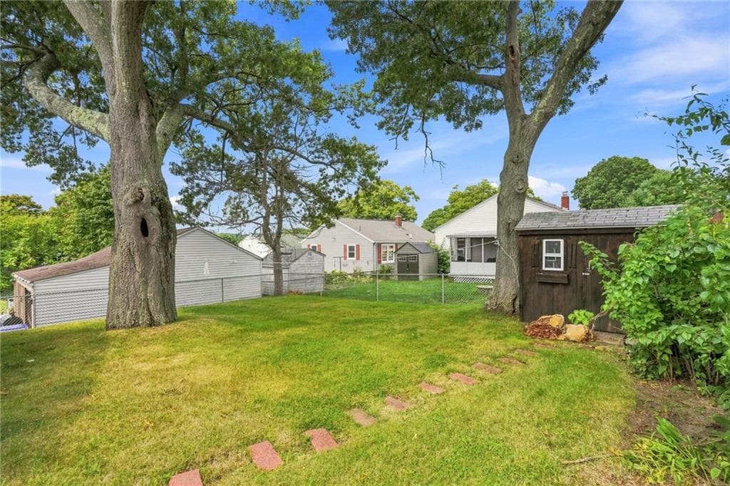 Single Family Residence at 219 Grosvenor Avenue, North Providence, photo 31 of 31