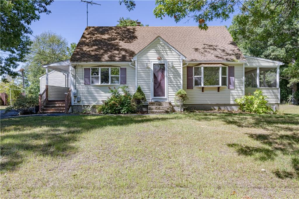 77 Chestnut Hill Road