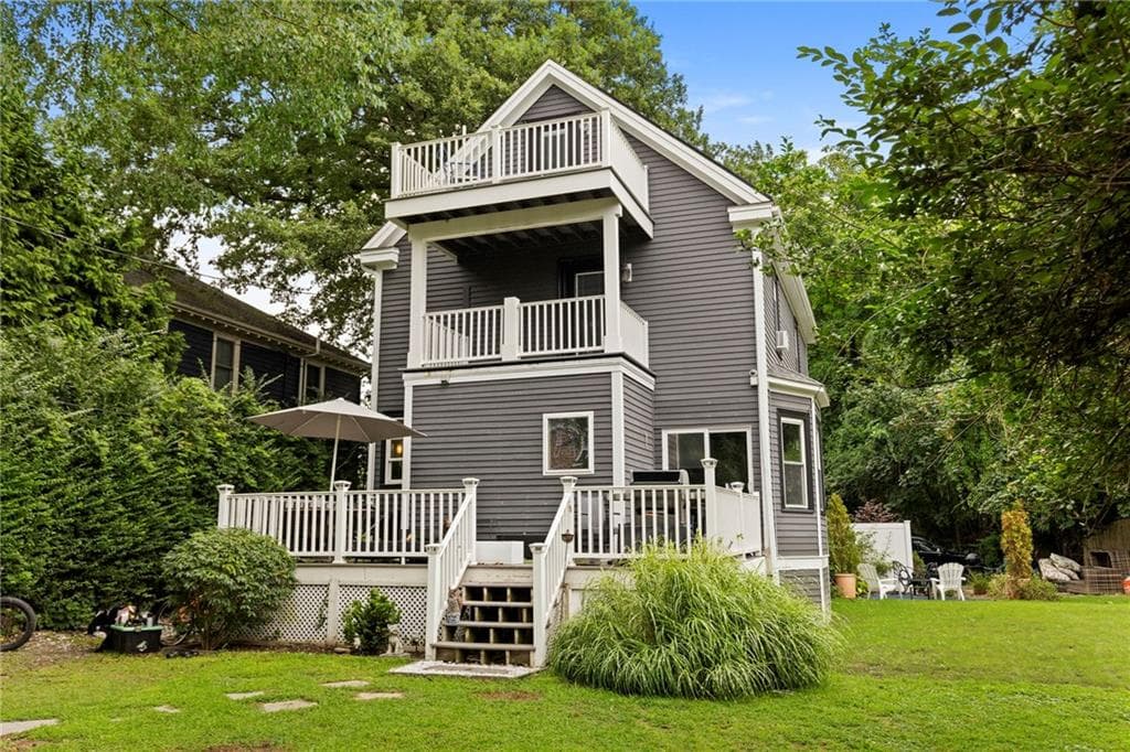 Single Family Residence at 126 Second Street, Newport, photo 5 of 47
