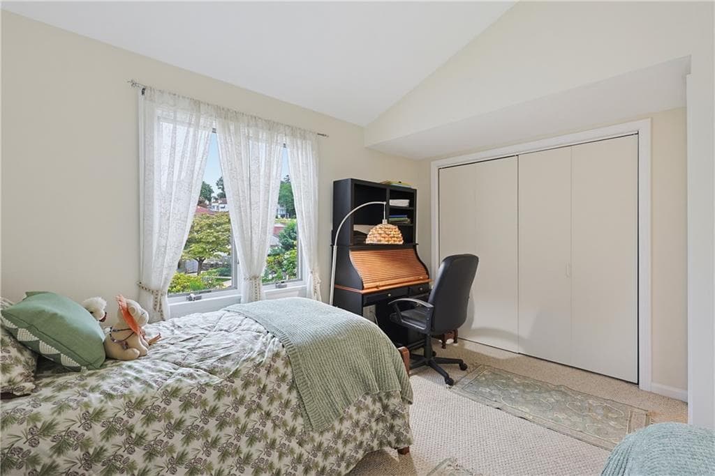 Condominium at 91 Windward Lane, Bristol, photo 23 of 39