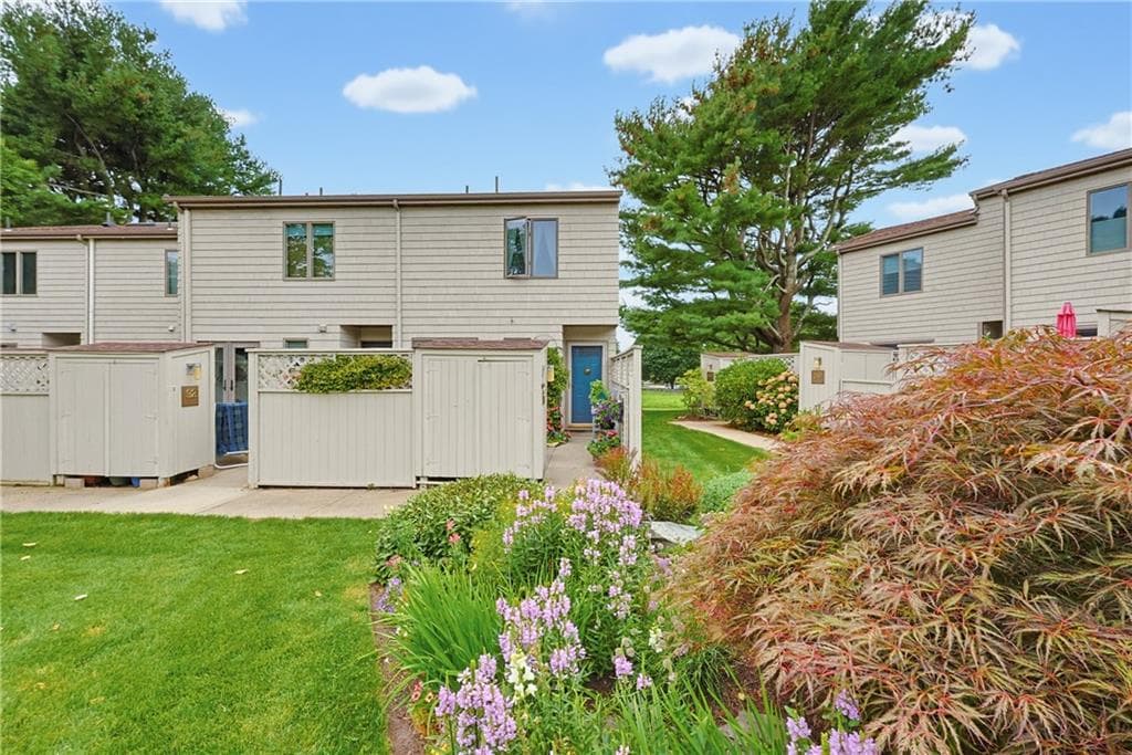 91 Windward Lane