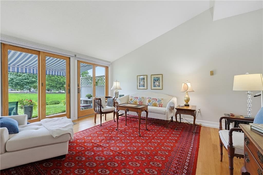 Condominium at 91 Windward Lane, Bristol, photo 5 of 39