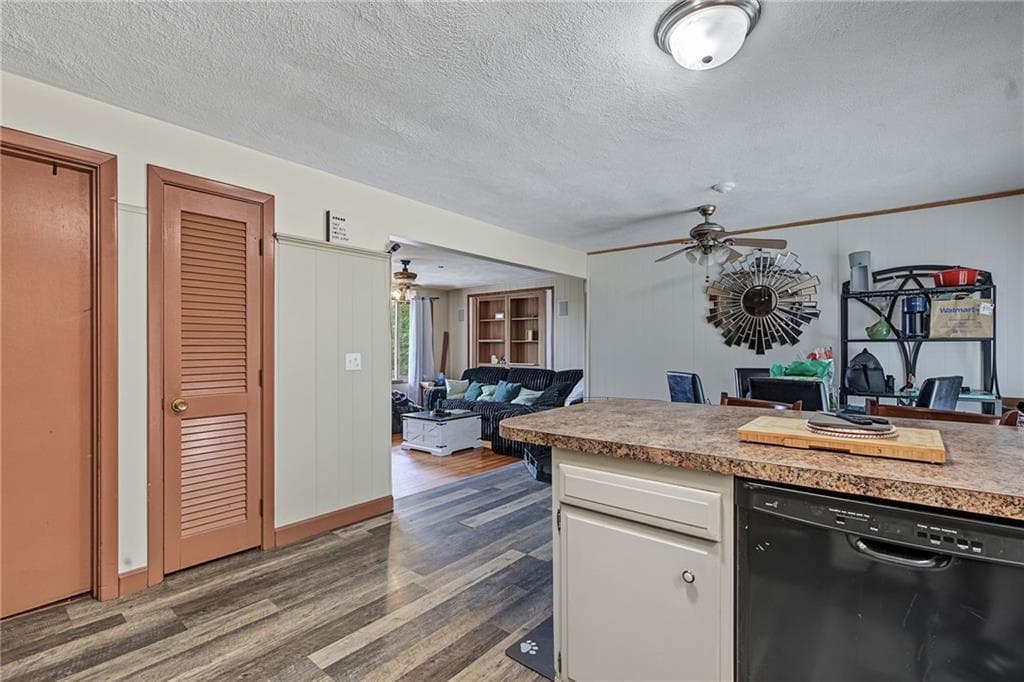 Single Family Residence at 26 Lillian Road, Johnston, photo 10 of 50