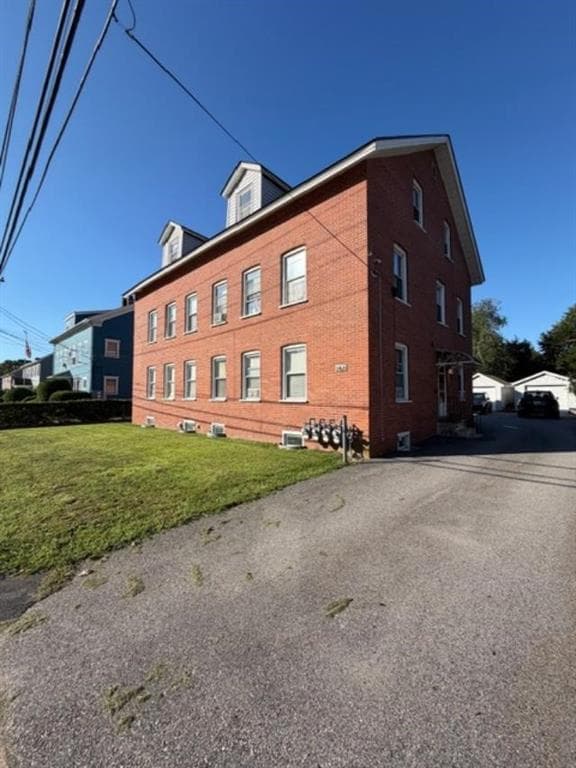 Multi Family at 96 100 Main Street, Lincoln, photo 4 of 23