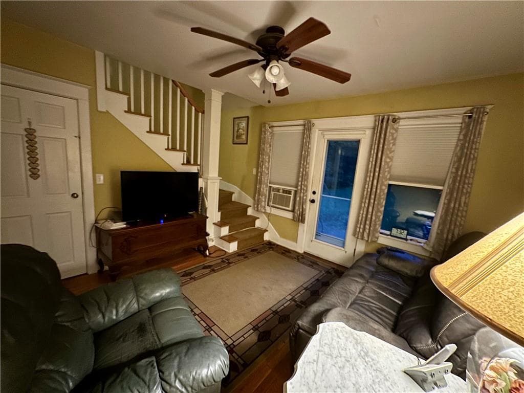 Single Family Residence at 228 Gleaner Chapel Road, Scituate, photo 10 of 14