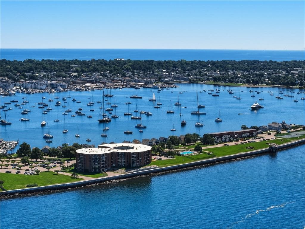 Condominium at 1314 Capella South UNIT 1314, Newport, photo 48 of 48