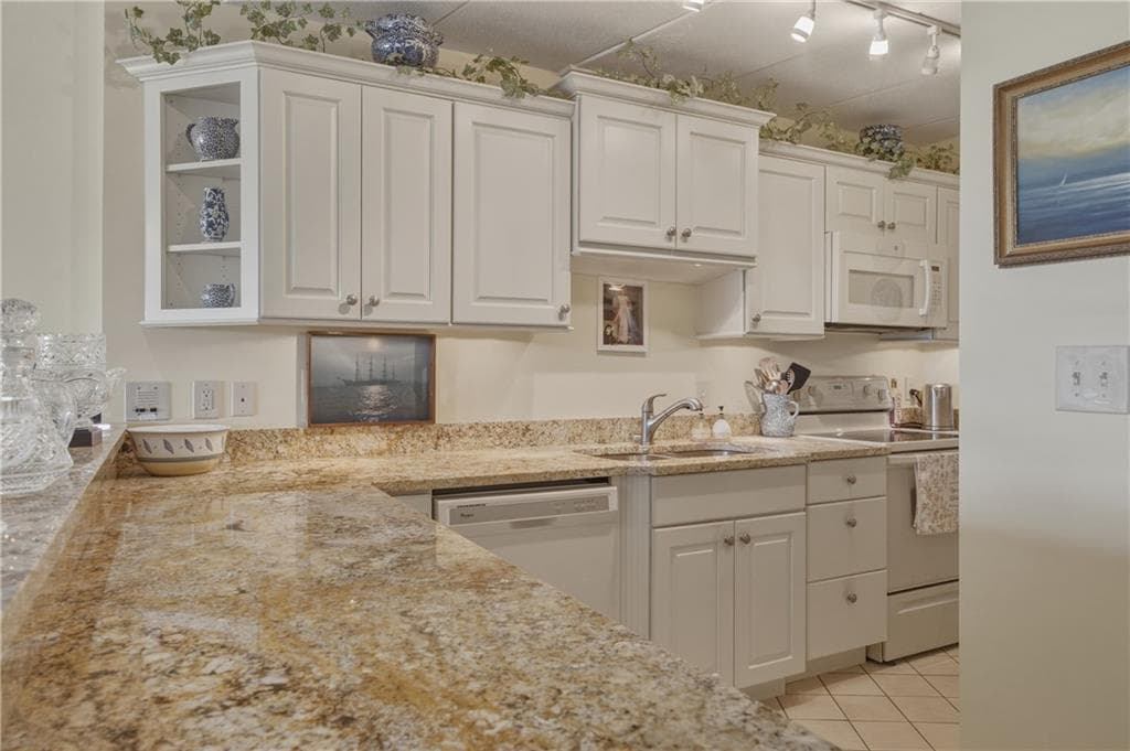 Condominium at 1314 Capella South UNIT 1314, Newport, photo 11 of 48