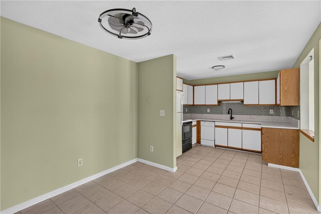 Condominium at 728 Beverage Hill Avenue UNIT 17, Pawtucket, photo 19 of 20