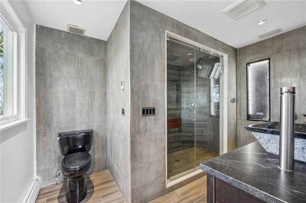 Single Family Residence at 94 Spindrift Street, Jamestown, photo 7 of 25