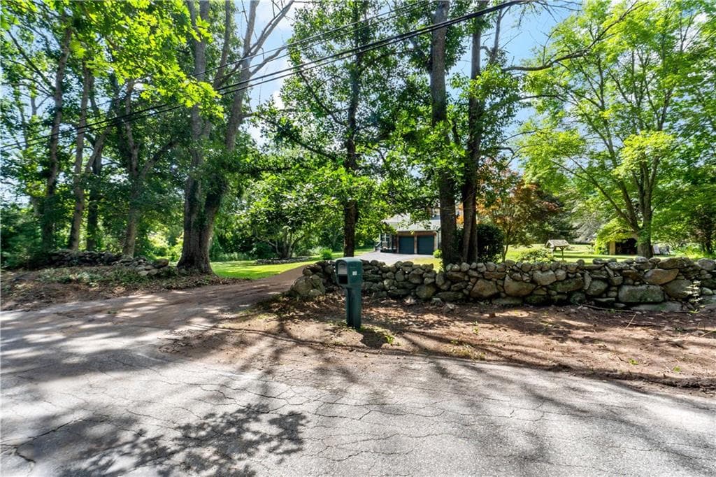 Single Family Residence at 130 K G Ranch Road, Richmond, photo 2 of 49