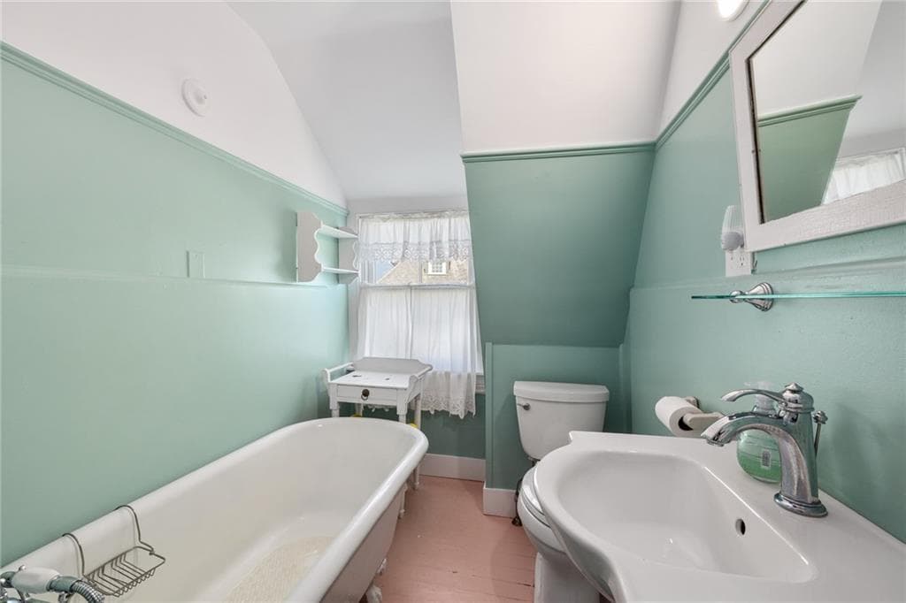 Single Family Residence at 5 Kempton Place, Little Compton, photo 28 of 37