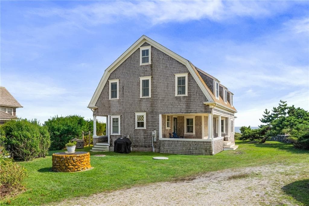 Single Family Residence at 5 Kempton Place, Little Compton, photo 14 of 37