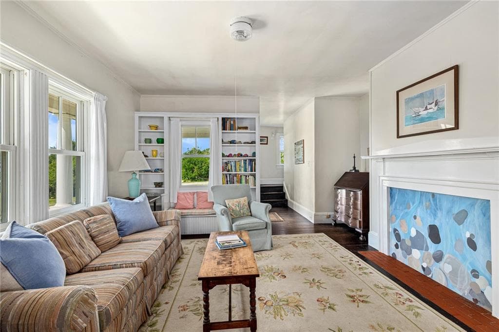 Single Family Residence at 5 Kempton Place, Little Compton, photo 15 of 37