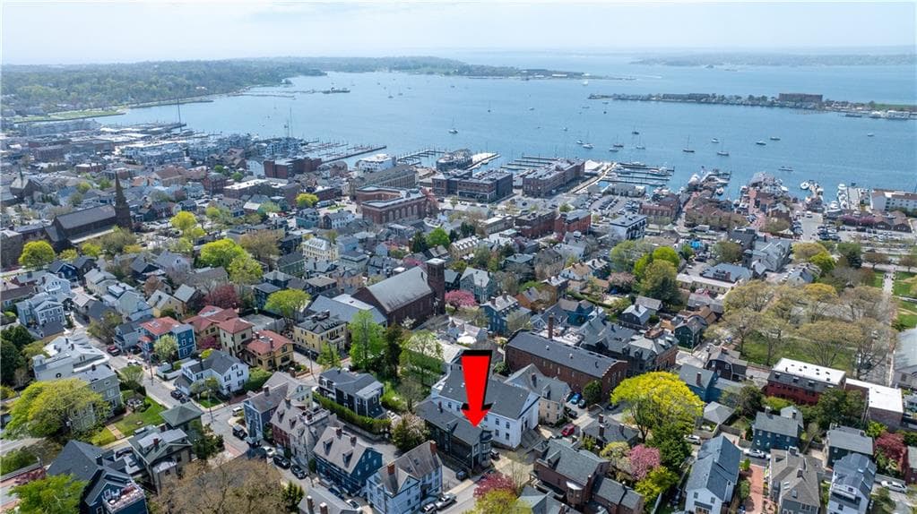Condominium at 85 Mill Street UNIT 3, Newport, photo 15 of 16