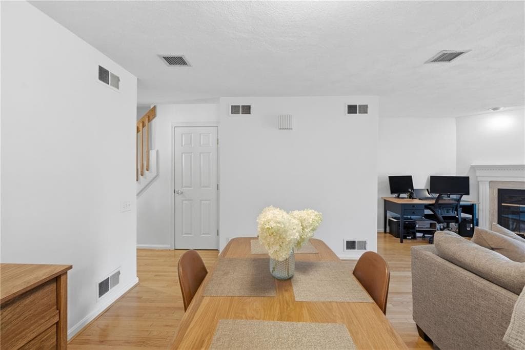 Condominium at 106 Trellis Drive, West Warwick, photo 11 of 30