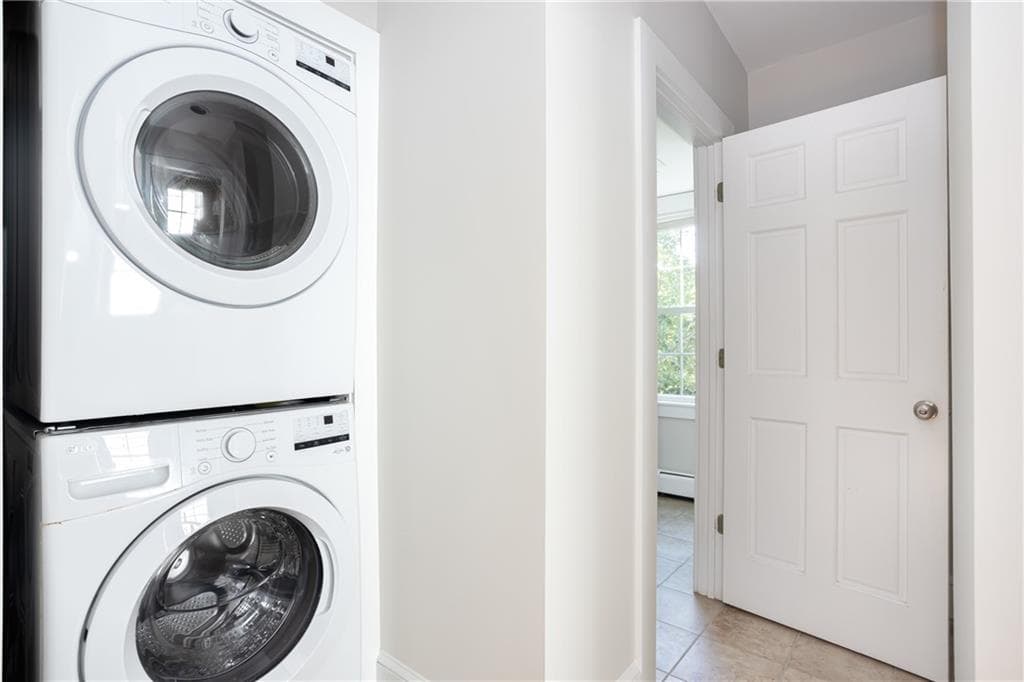 Condominium at 85 Mill Street UNIT 2, Newport, photo 13 of 27