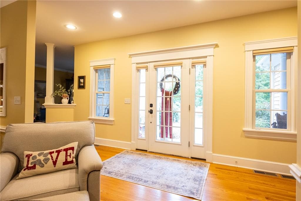 Single Family Residence at 20 Tea House Lane, Warwick, photo 11 of 31