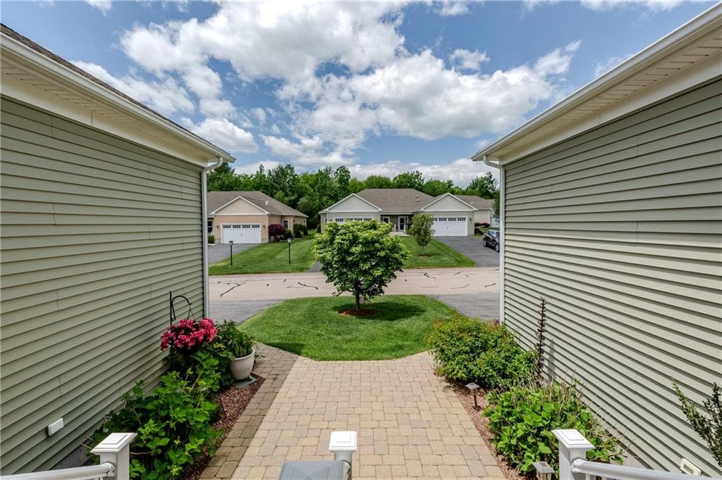 Condominium at 160 Allegra Lane, North Kingstown, photo 2 of 28