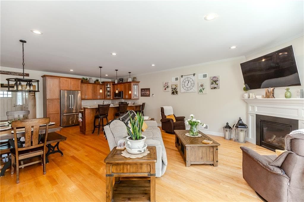 Condominium at 160 Allegra Lane, North Kingstown, photo 9 of 28