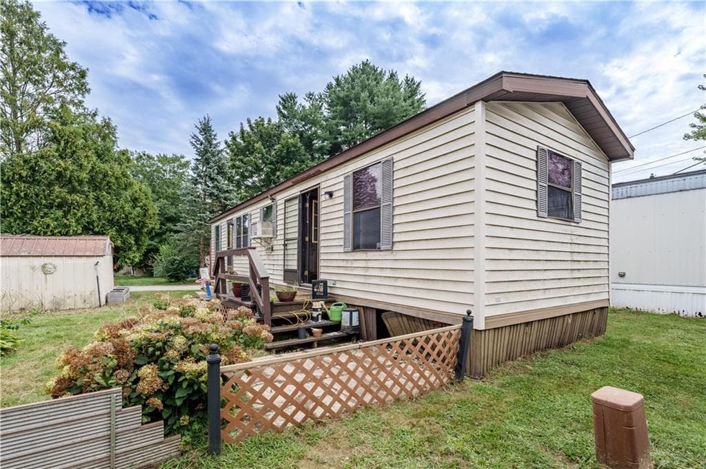 Single Family Residence at 6101 #29 Post Road, North Kingstown, photo 3 of 15