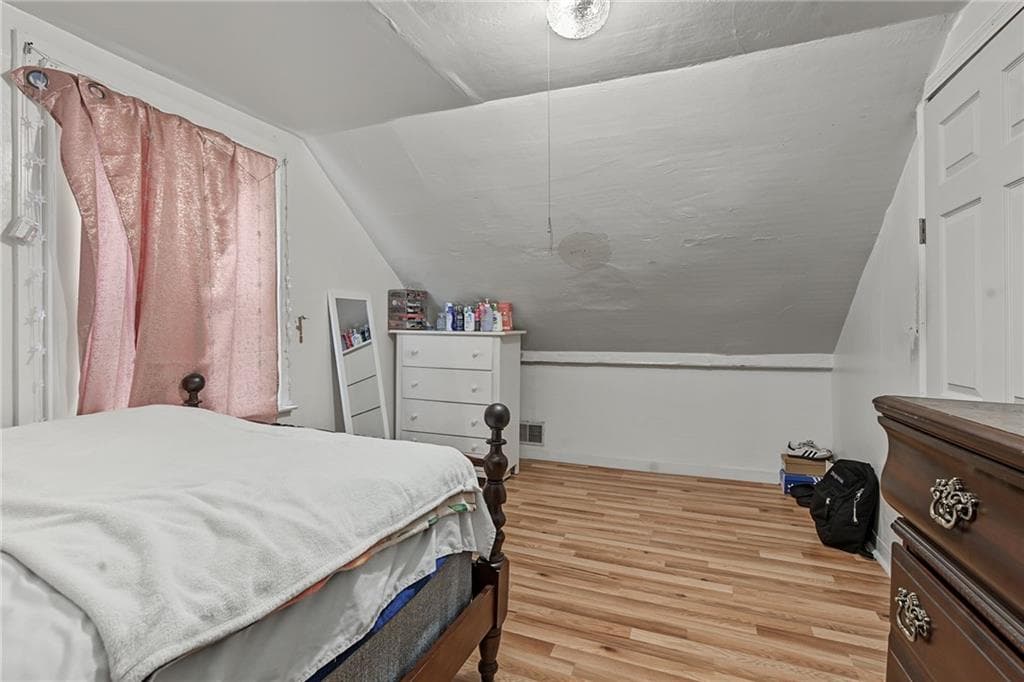 Single Family Residence at 283 front Street, Woonsocket, photo 20 of 30