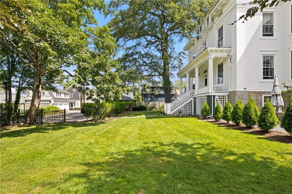 Condominium at 12 Mount Vernon Street UNIT 4, Newport, photo 42 of 50