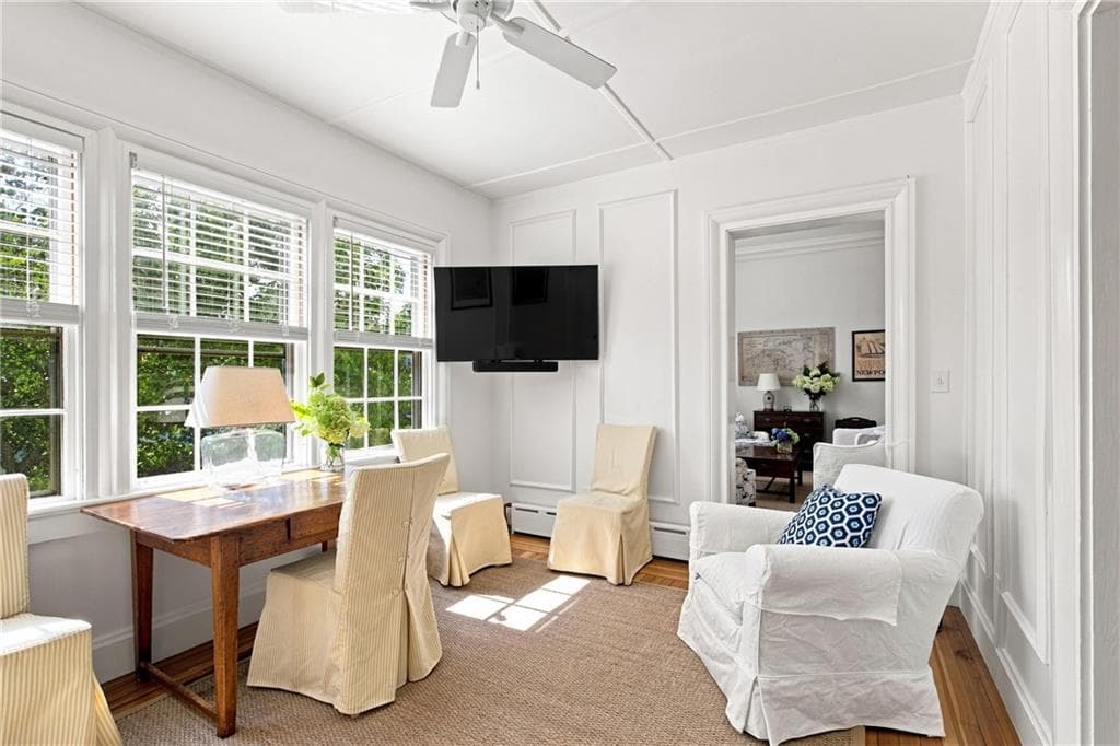 Condominium at 12 Mount Vernon Street UNIT 4, Newport, photo 13 of 50