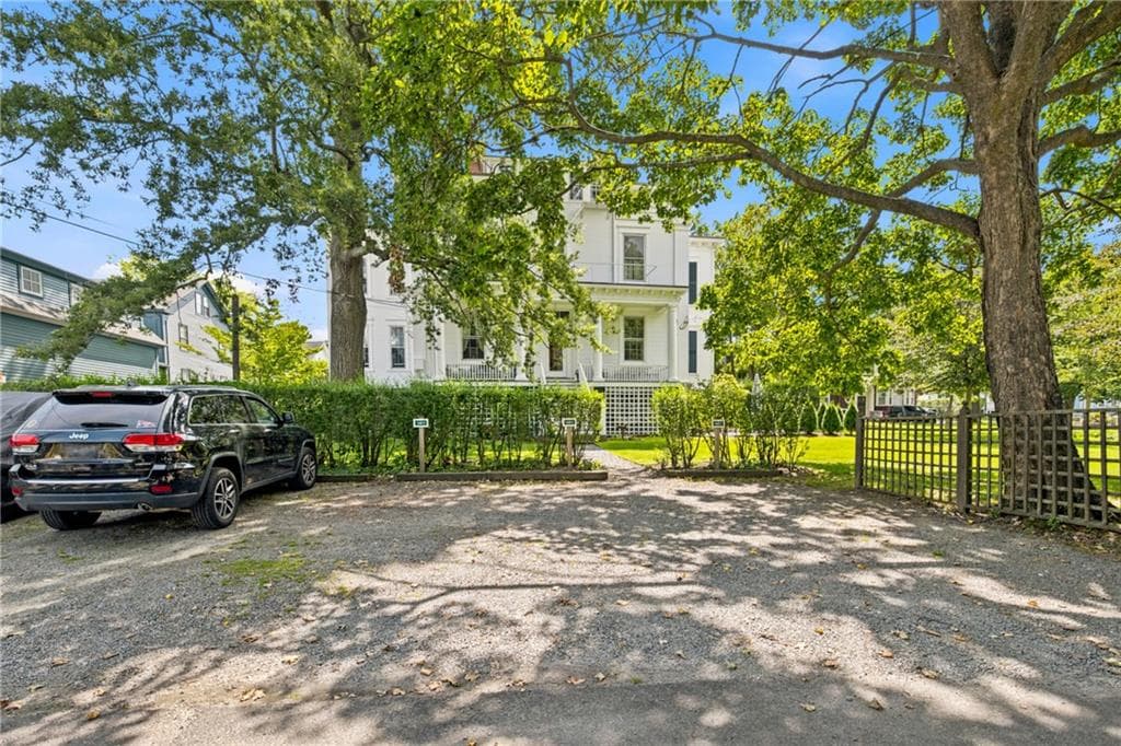 Condominium at 12 Mount Vernon Street UNIT 4, Newport, photo 43 of 50