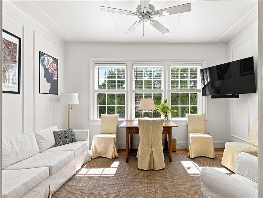 Condominium at 12 Mount Vernon Street UNIT 4, Newport, photo 14 of 50