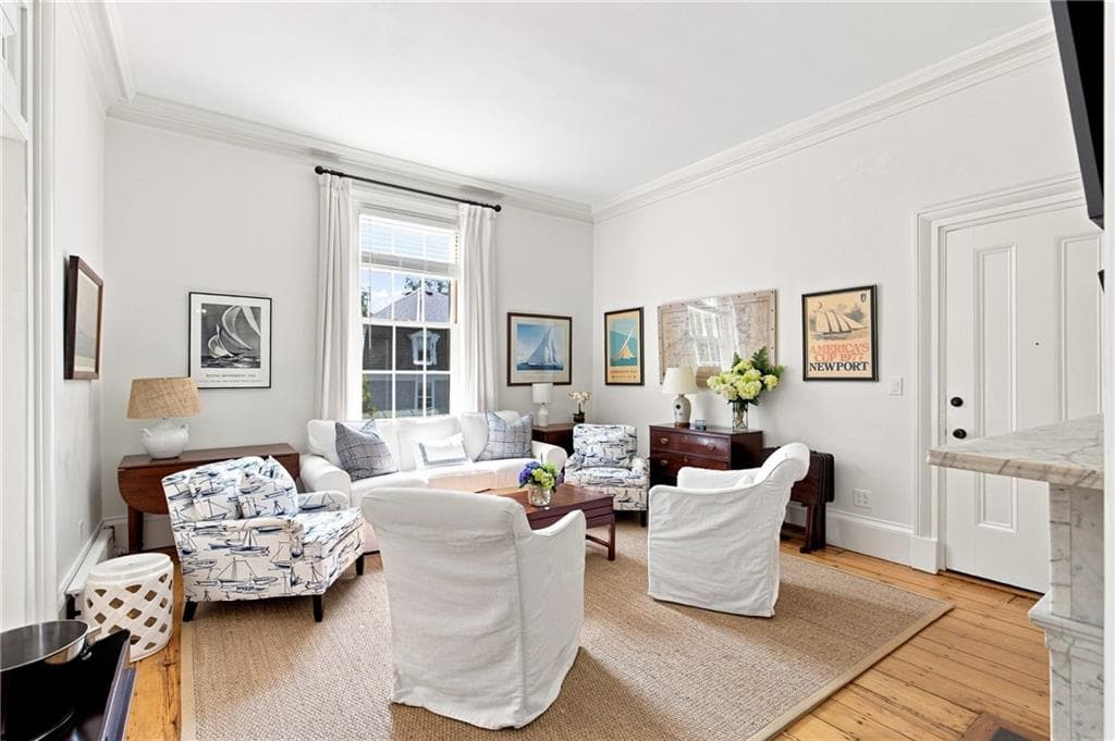 Condominium at 12 Mount Vernon Street UNIT 4, Newport, photo 11 of 50
