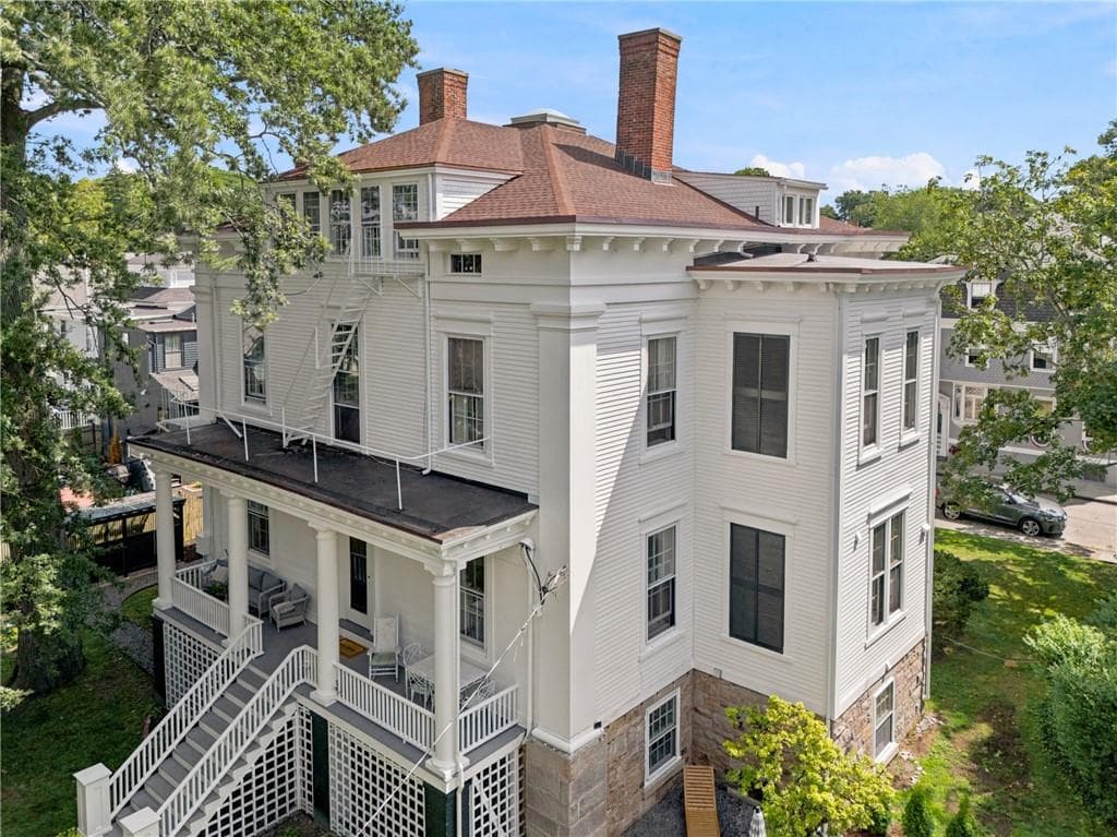 Condominium at 12 Mount Vernon Street UNIT 4, Newport, photo 44 of 50