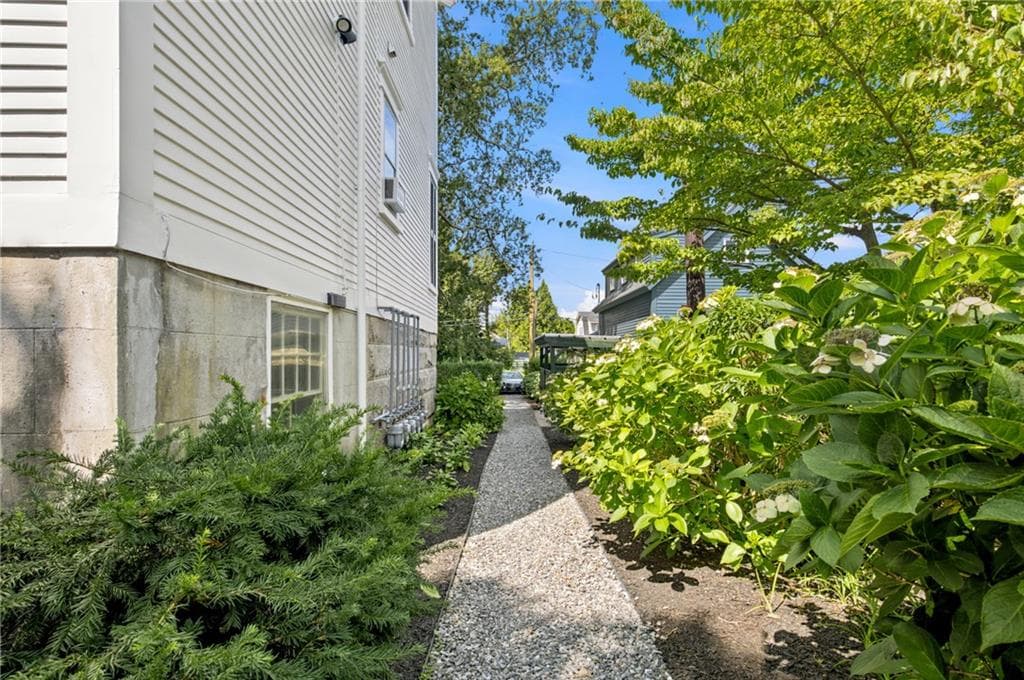 Condominium at 12 Mount Vernon Street UNIT 4, Newport, photo 40 of 50