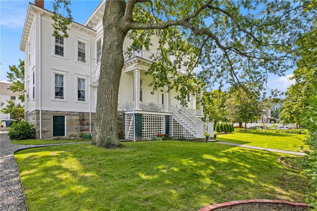 Condominium at 12 Mount Vernon Street UNIT 4, Newport, photo 39 of 50