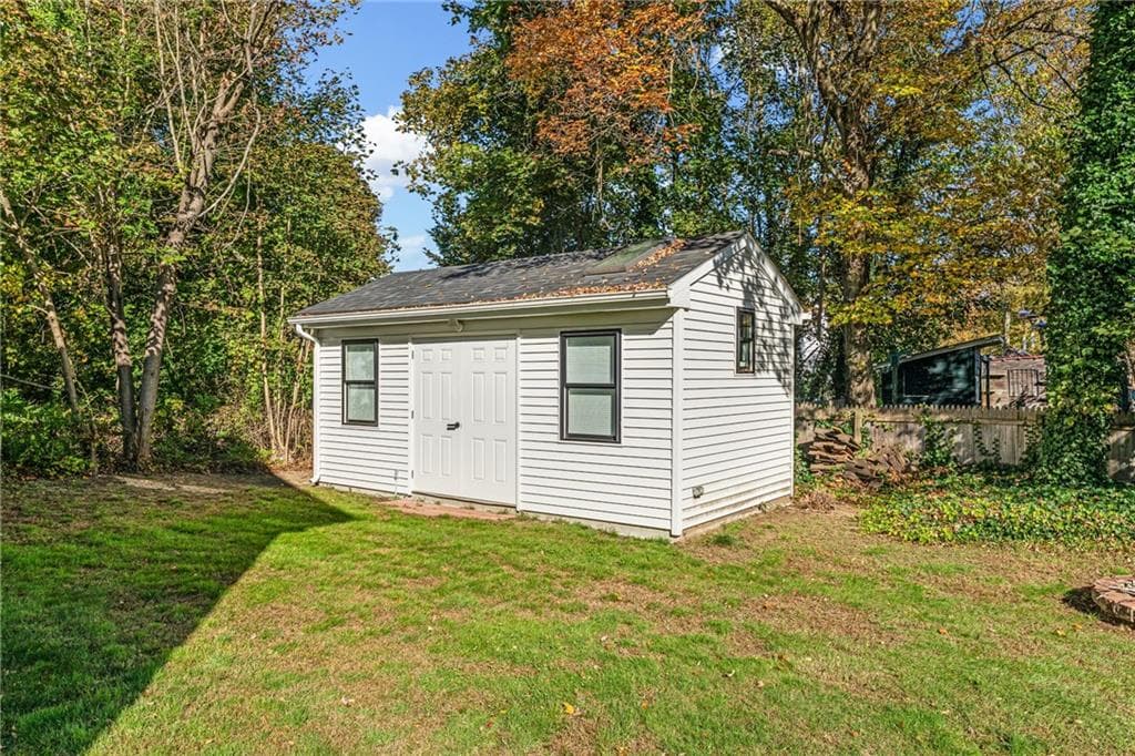 Single Family Residence at 34 Read Avenue, Barrington, photo 22 of 25
