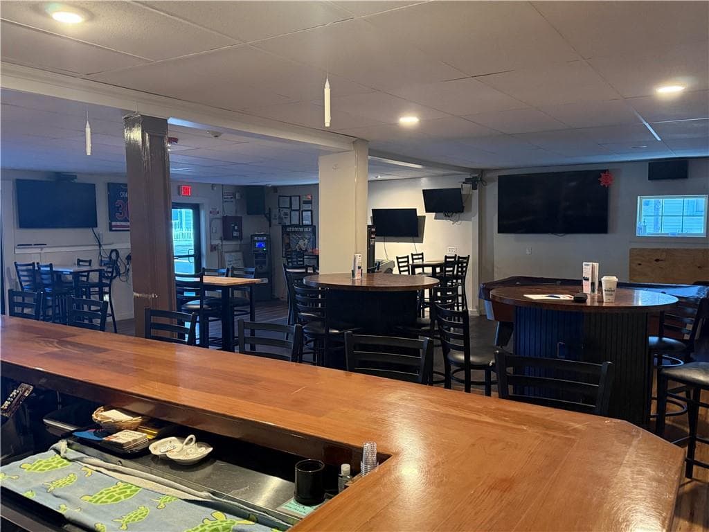 Commercial at 958 Mendon Road, Cumberland, photo 4 of 19