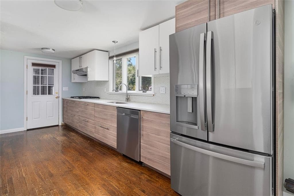 Single Family Residence at 255 251 John Dyer Road, Little Compton, photo 5 of 46