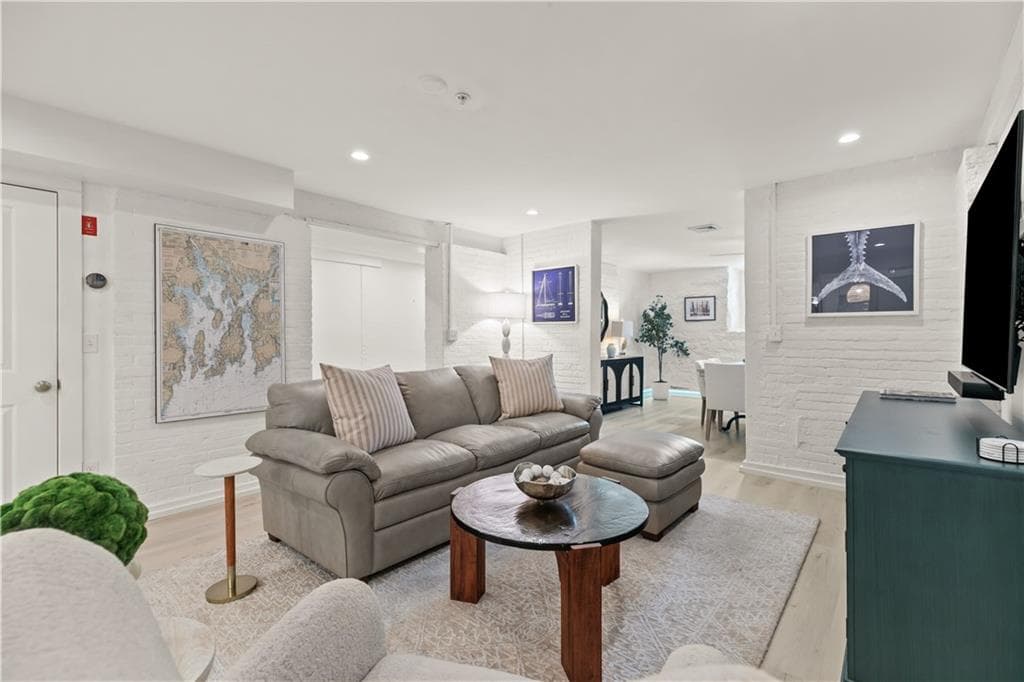 Condominium at 426 Spring Street UNIT B101, Newport, photo 11 of 36