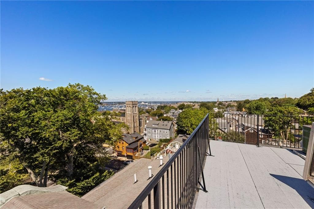 Condominium at 426 Spring Street UNIT B101, Newport, photo 29 of 36