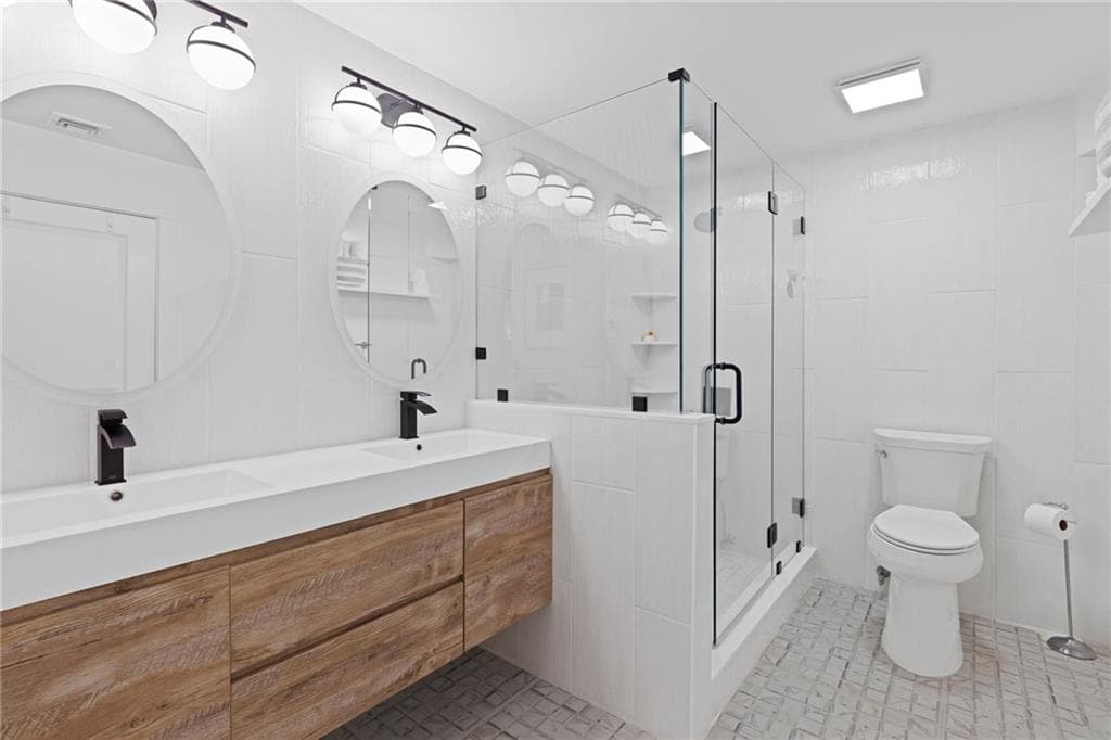 Condominium at 426 Spring Street UNIT B101, Newport, photo 21 of 36