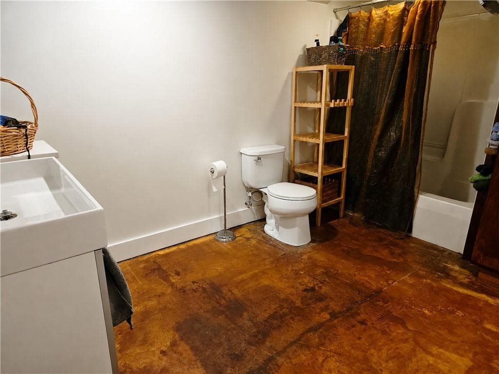 Condominium at 404 Roosevelt Avenue UNIT 103G, Central Falls, photo 15 of 23