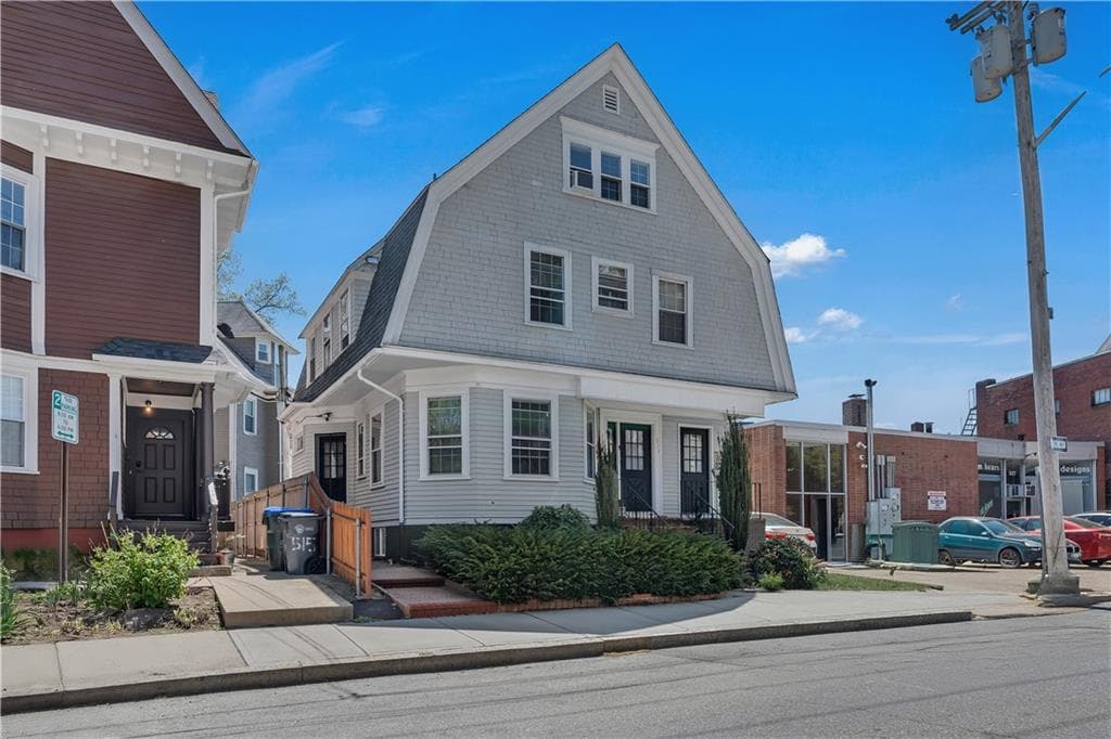 Multi Family at 511 Angell Street, Providence, photo 2 of 33