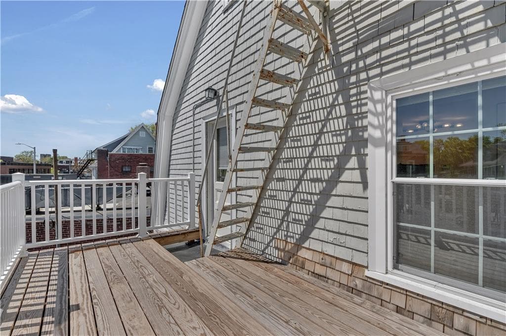 Multi Family at 511 Angell Street, Providence, photo 18 of 33