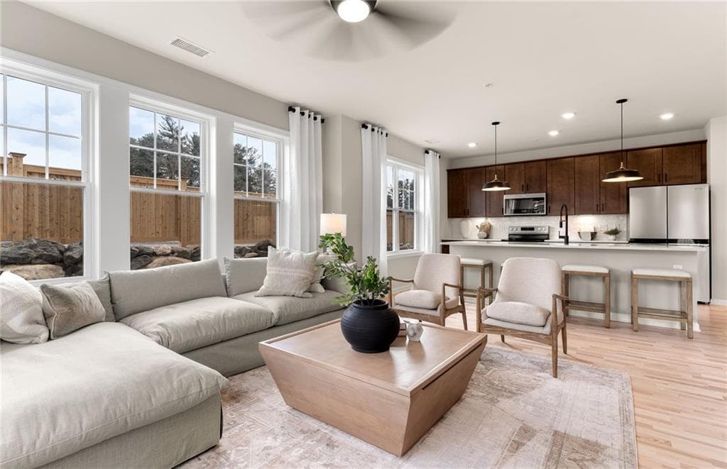 Condominium at 141 East Point Drive UNIT 101, East Providence, photo 6 of 17