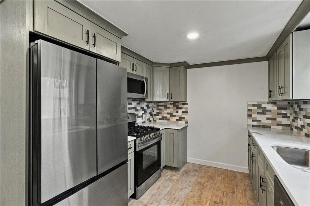 Single Family Residence at 36 Brookfield Drive, Cranston, photo 7 of 50