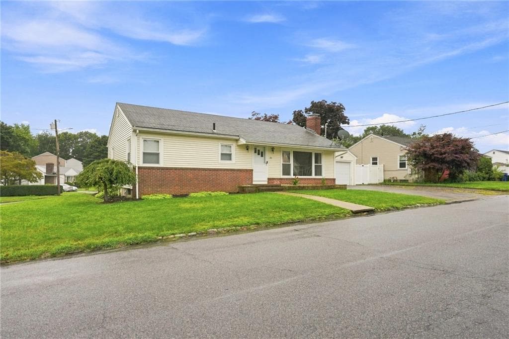 Single Family Residence at 36 Brookfield Drive, Cranston, photo 3 of 50
